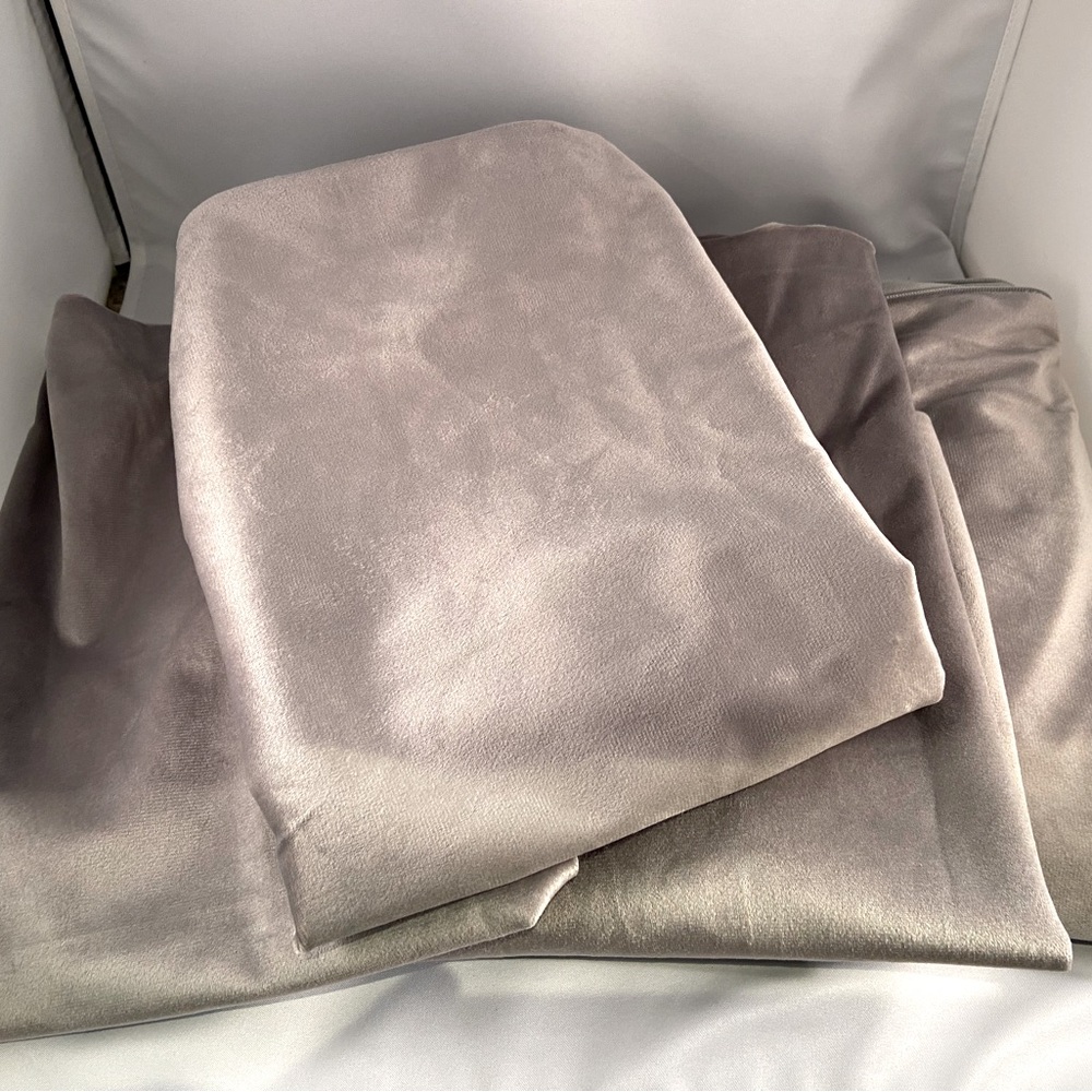 Set of 4 ultra plush pillow covers, 20x20